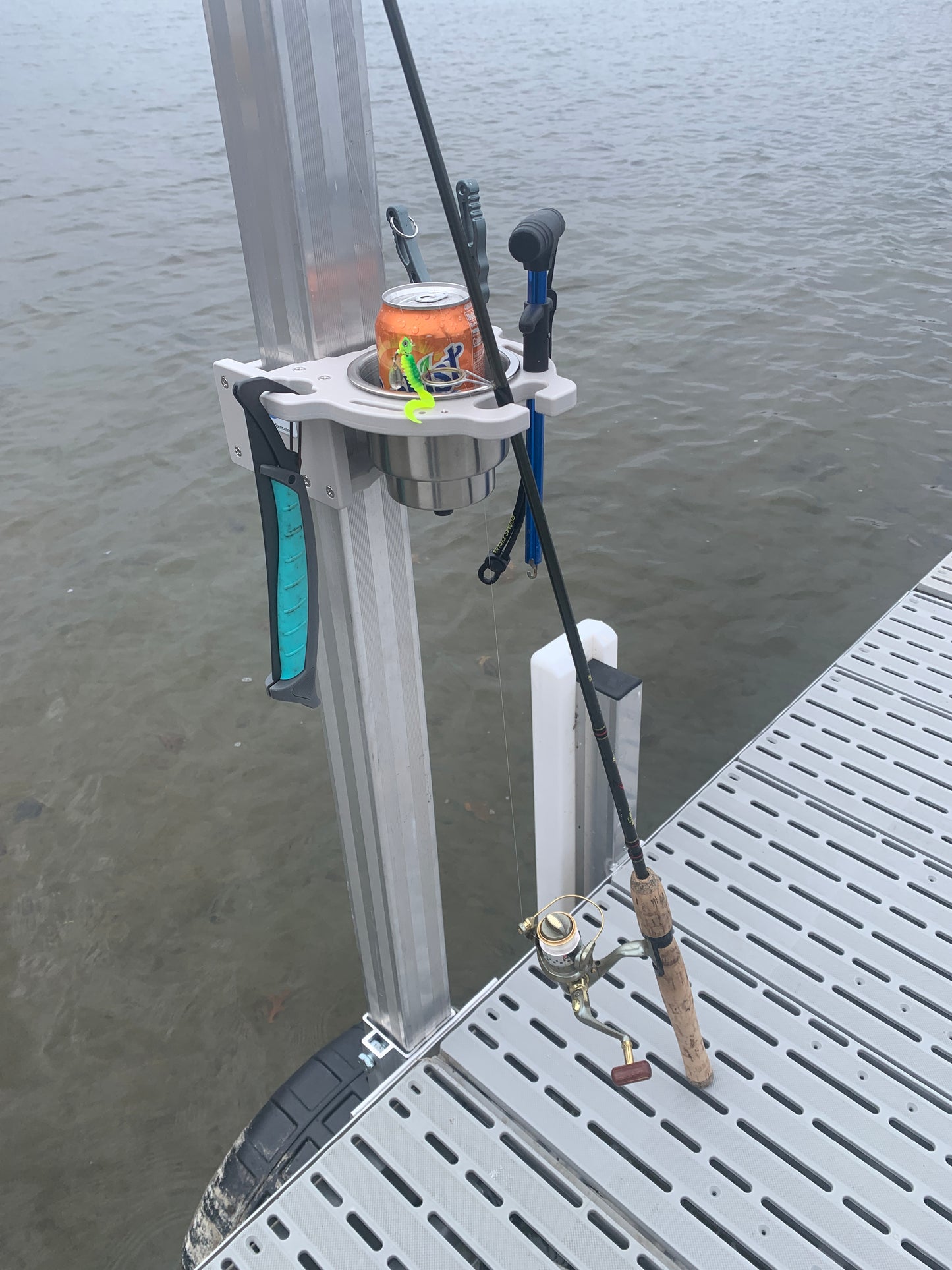 Dock Post – Single Rod and Cup Holder