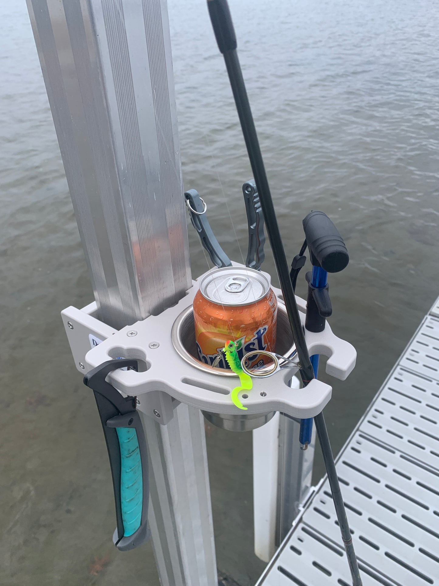 Dock Post – Single Rod and Cup Holder